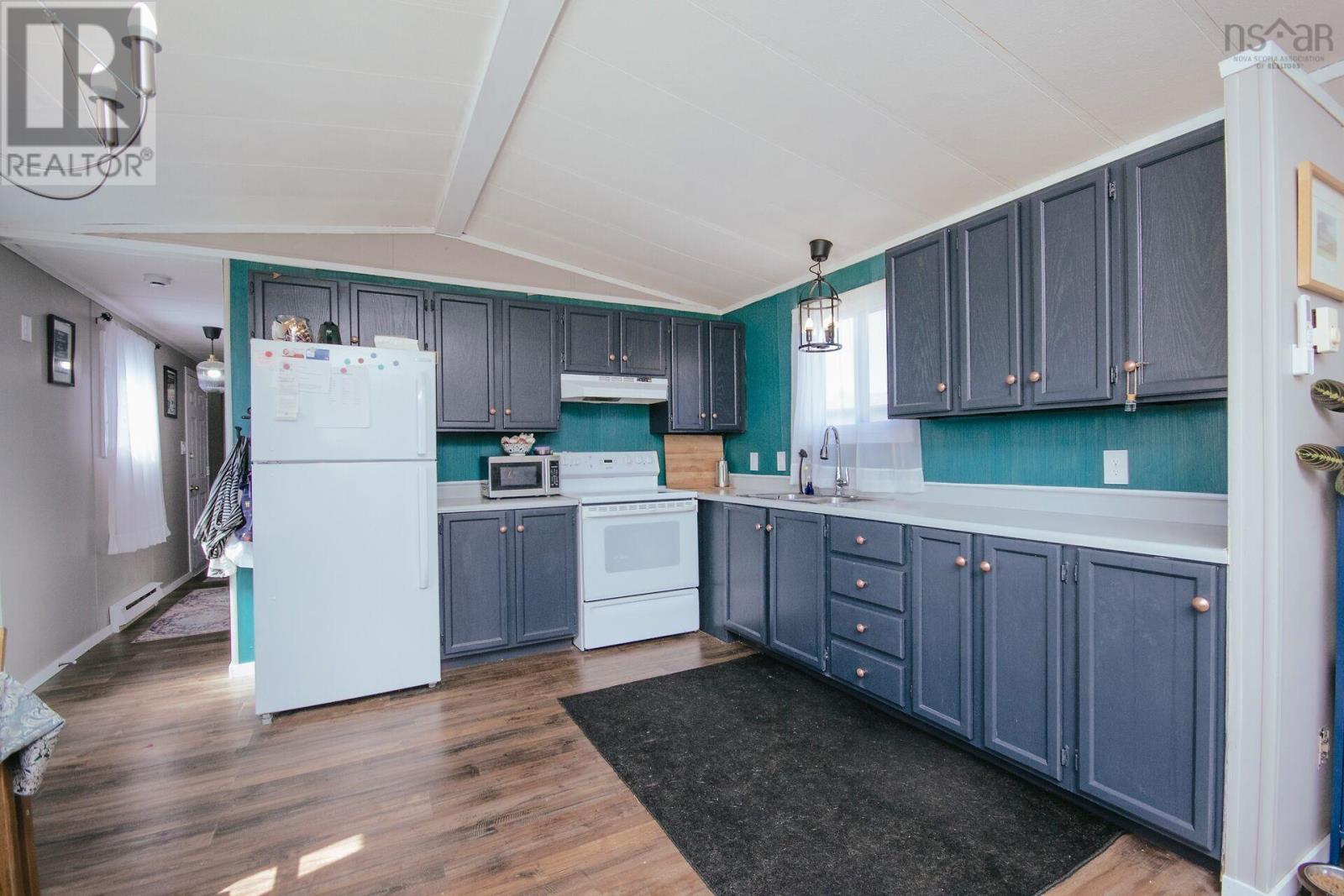 Property 18 of 40 of 1 Birch Street