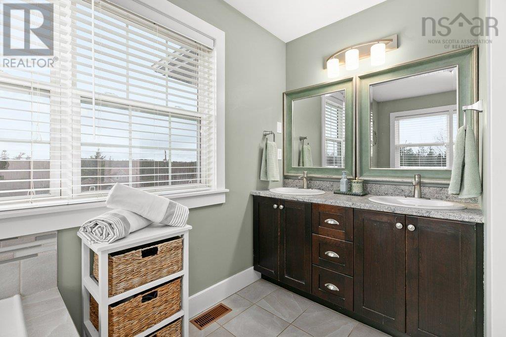 Property 25 of 49 of 35 Falcourt Run