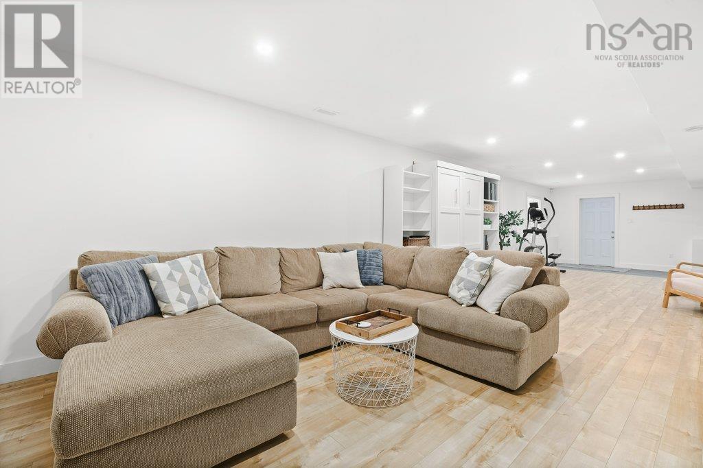 Property 32 of 49 of 35 Falcourt Run