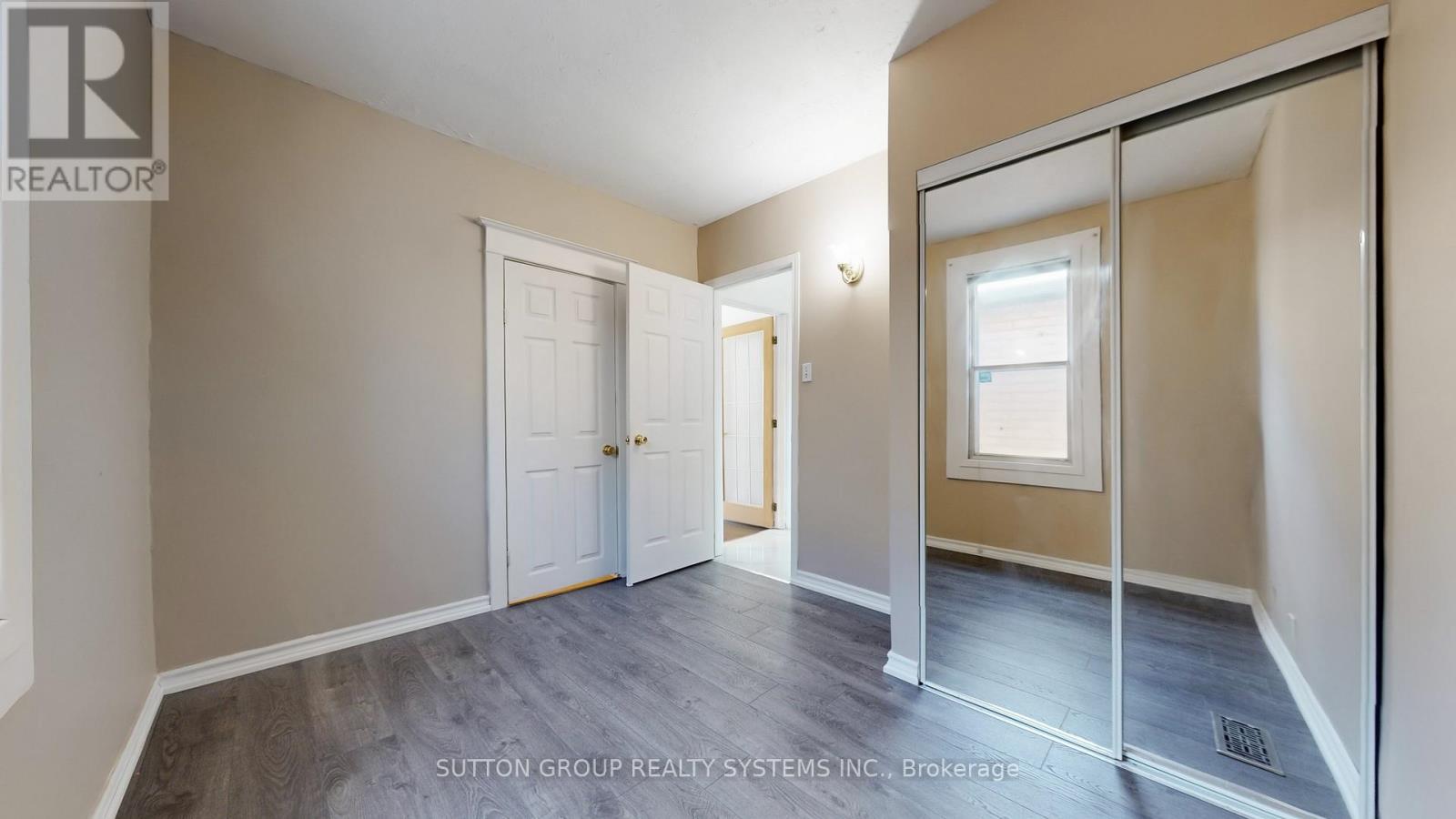 128 NORTHLAND AVENUE — photo 17
