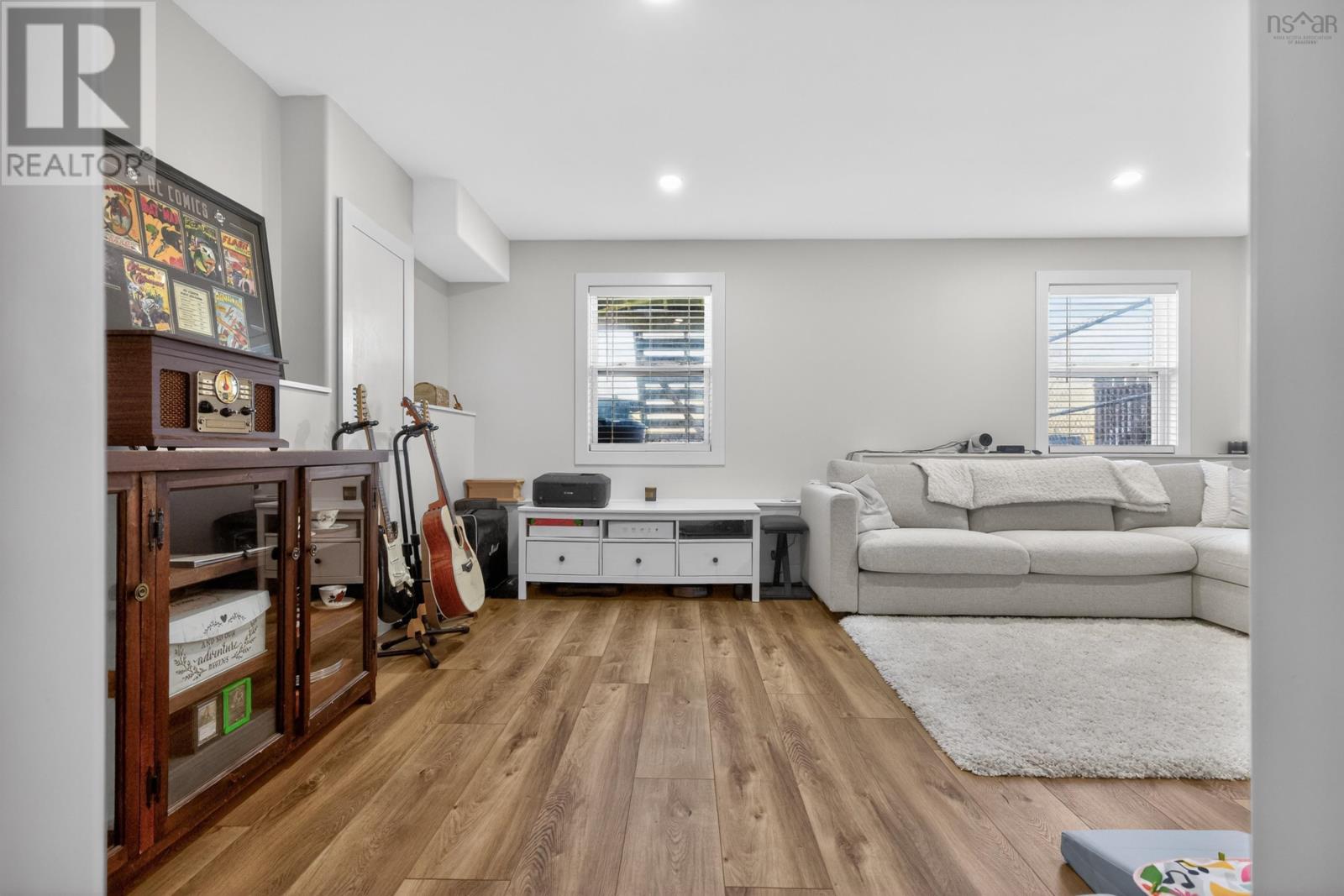 Property 30 of 40 of 73 Atikian Drive