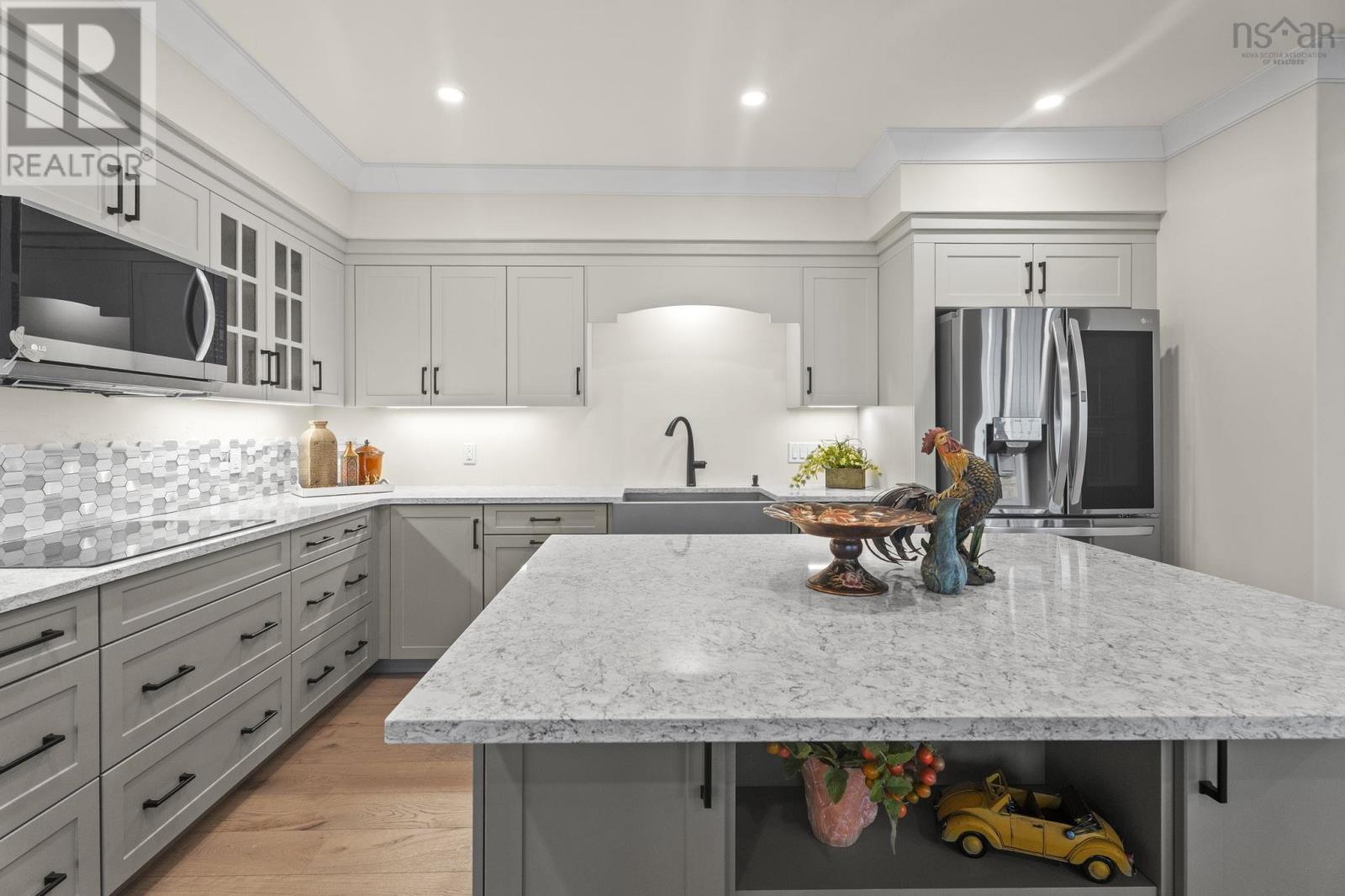 Property 28 of 48 of 10 Mary Lane