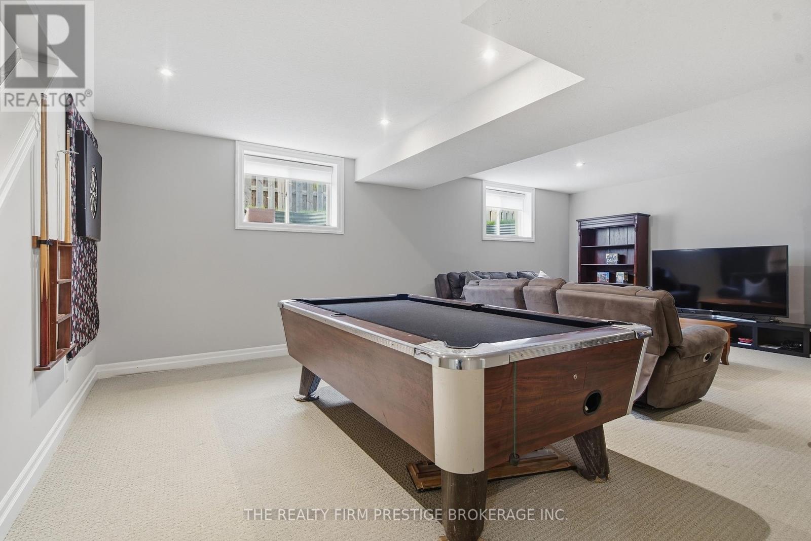 1104 COATES LANE Property Photo