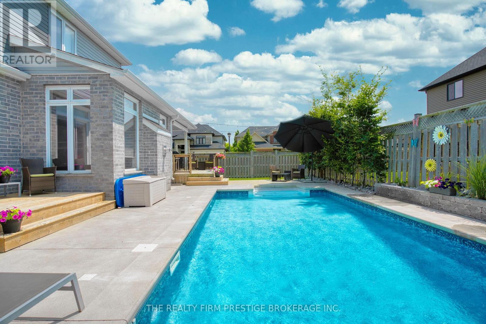 1104 COATES LANE Property Photo