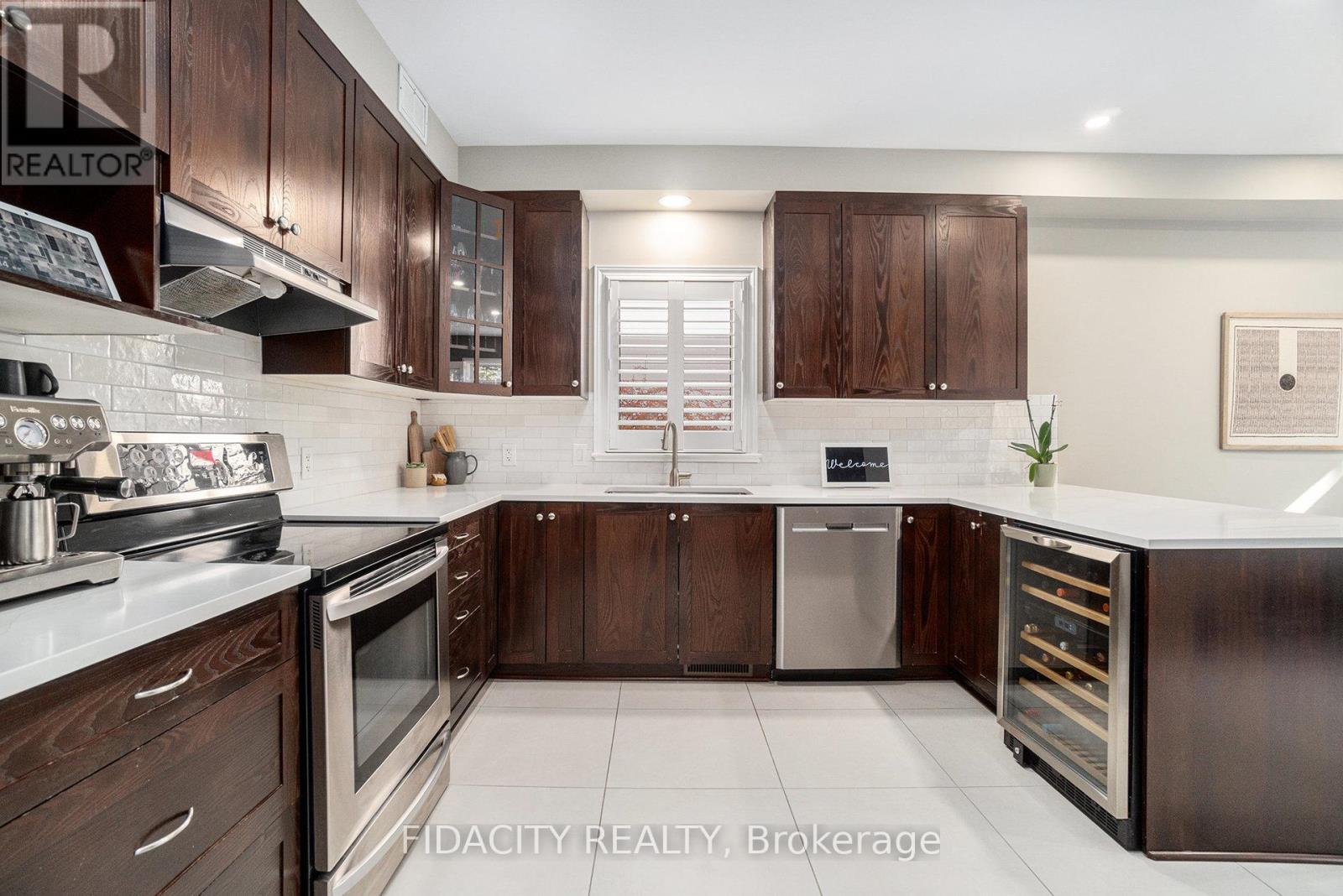 121 BANDELIER WAY - 10