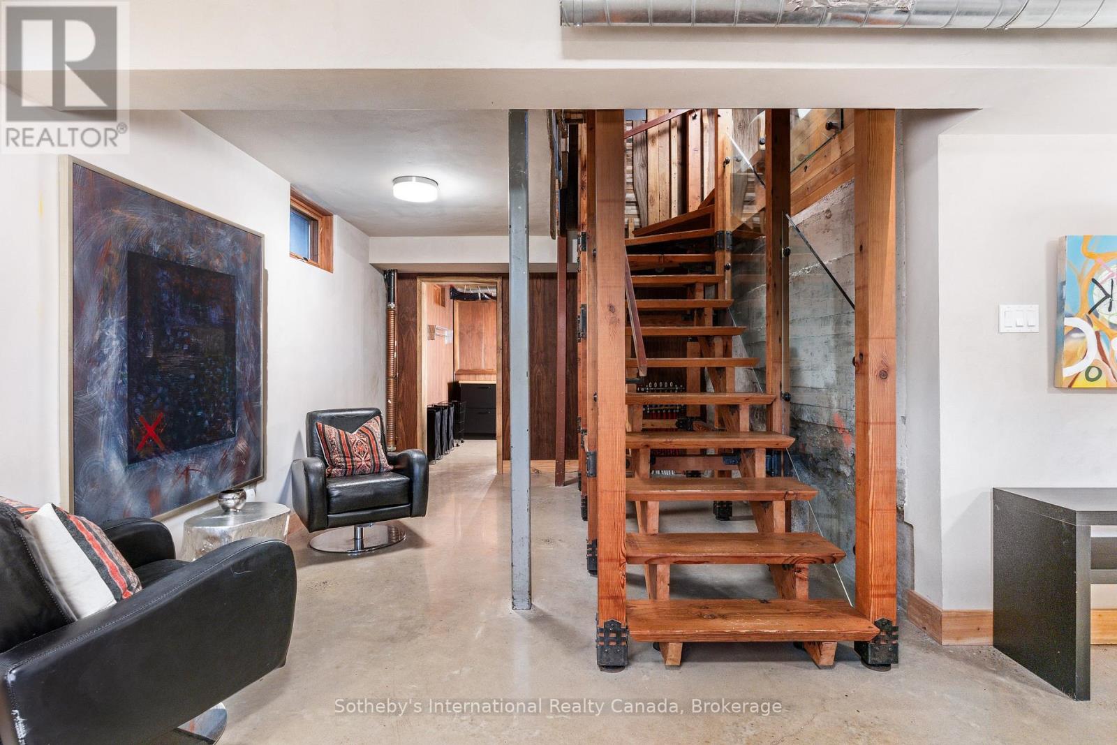 55 CHISHOLM STREET — photo 37
