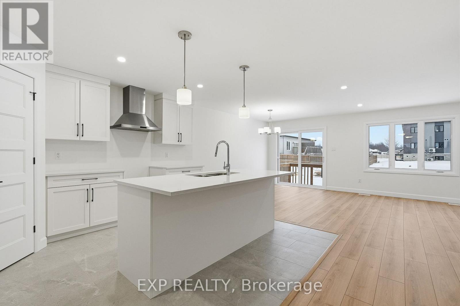 136 ELIZABETH STREET STREET - 4