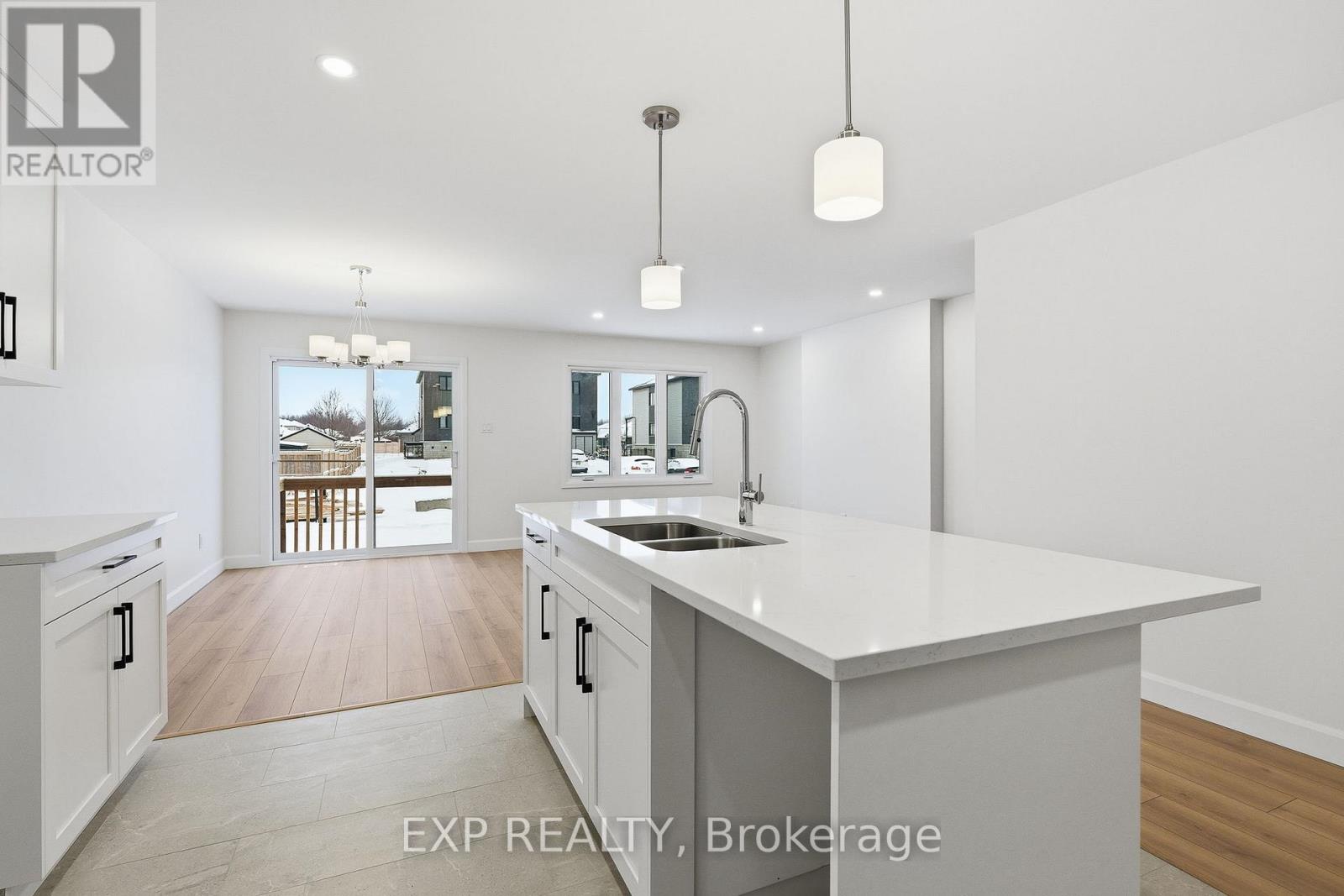 136 ELIZABETH STREET STREET - 7