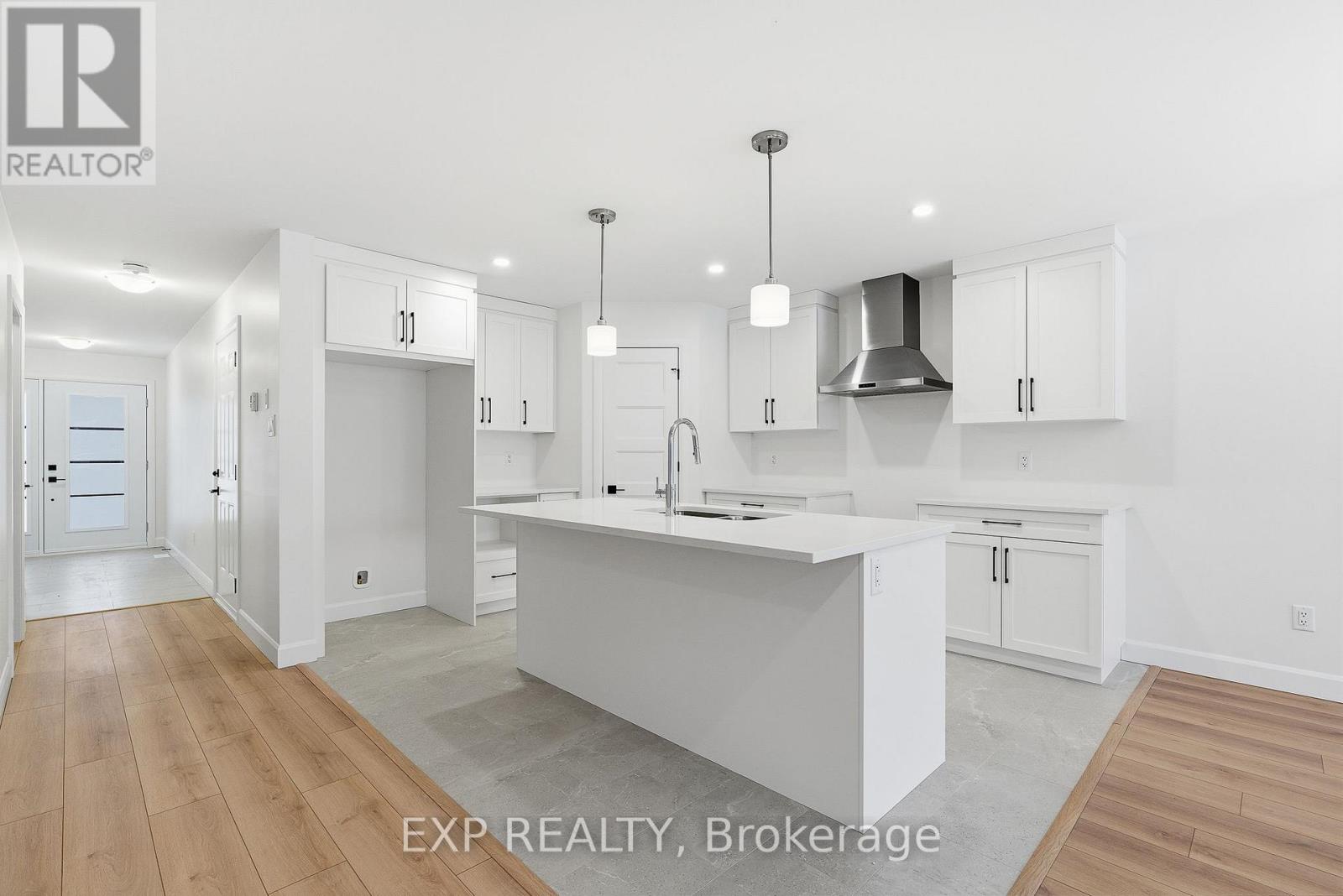 136 ELIZABETH STREET STREET - 5