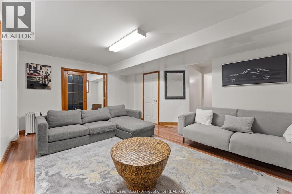1751 RANKIN - 27