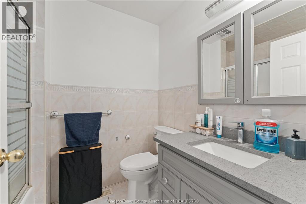 1751 RANKIN - 24
