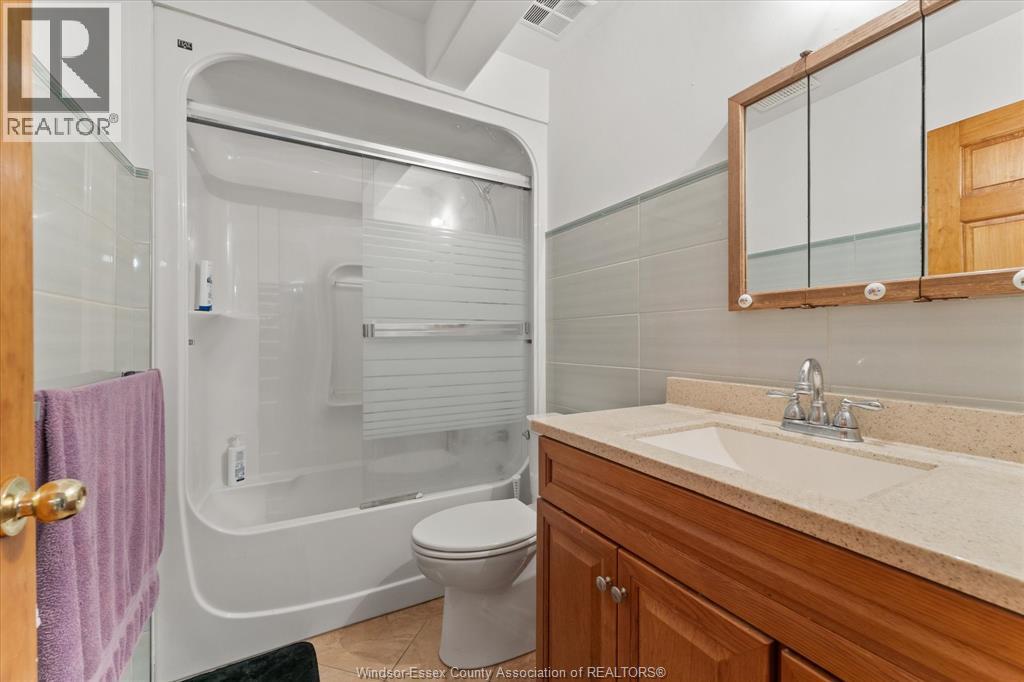 1751 RANKIN - 35