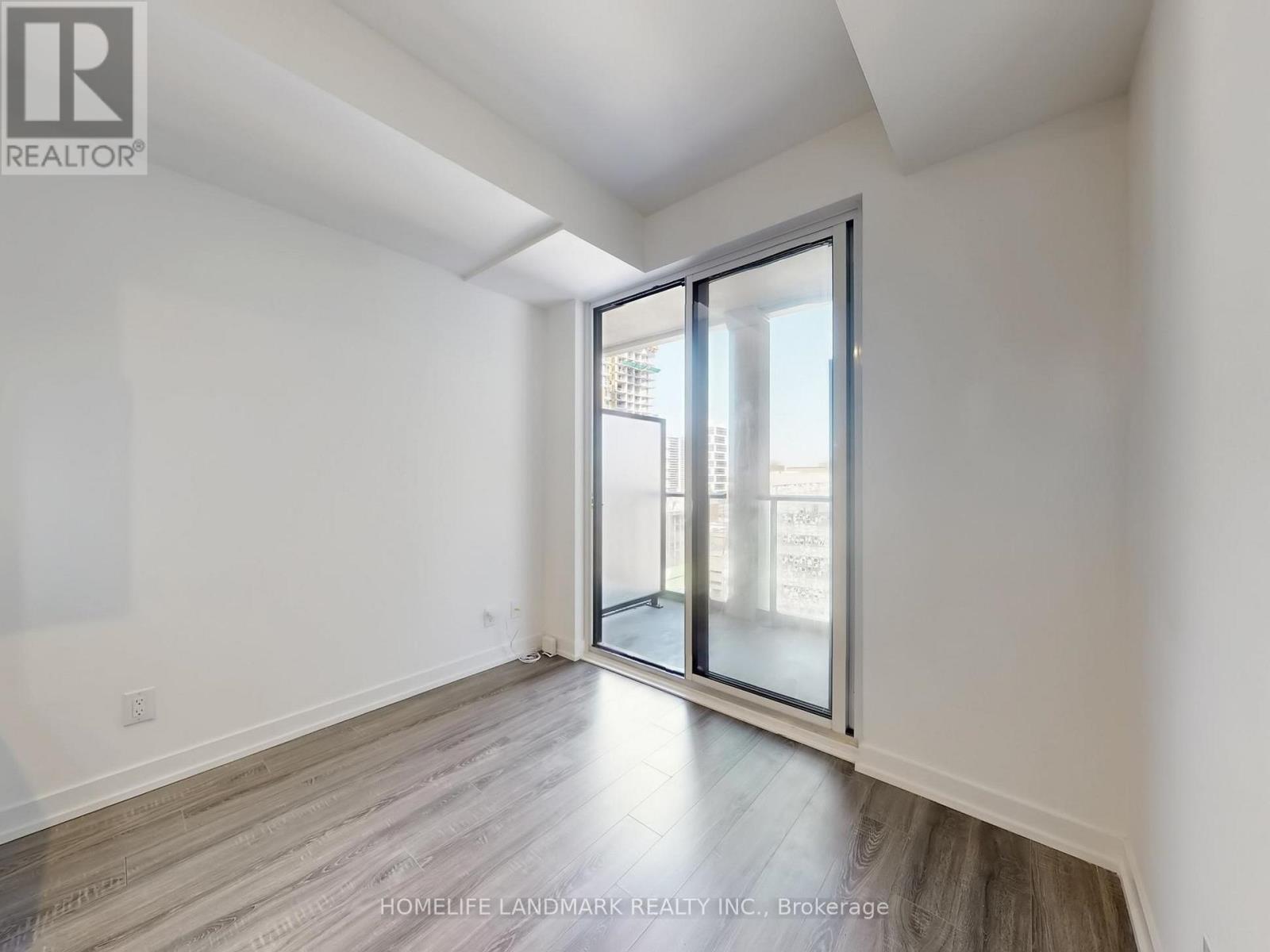 #1419 20 EDWARD STREET - 16