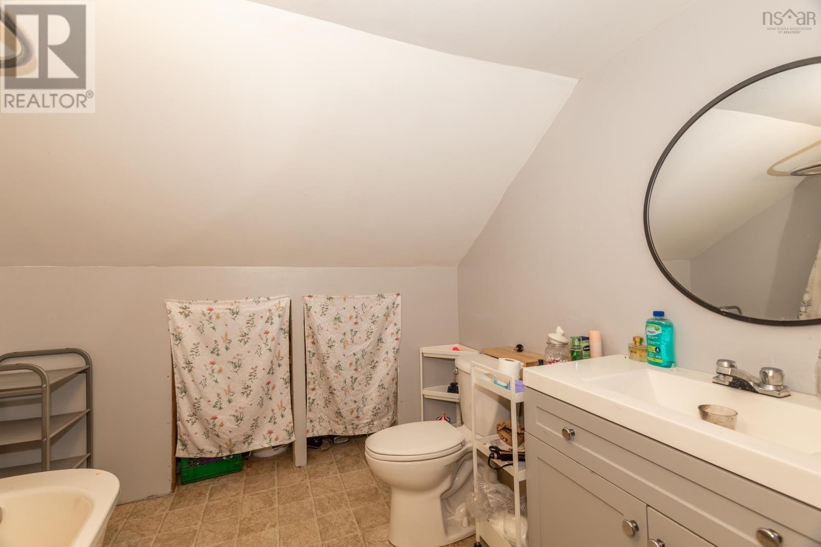 Property 27 of 42 of 3862 Clementsvale Road