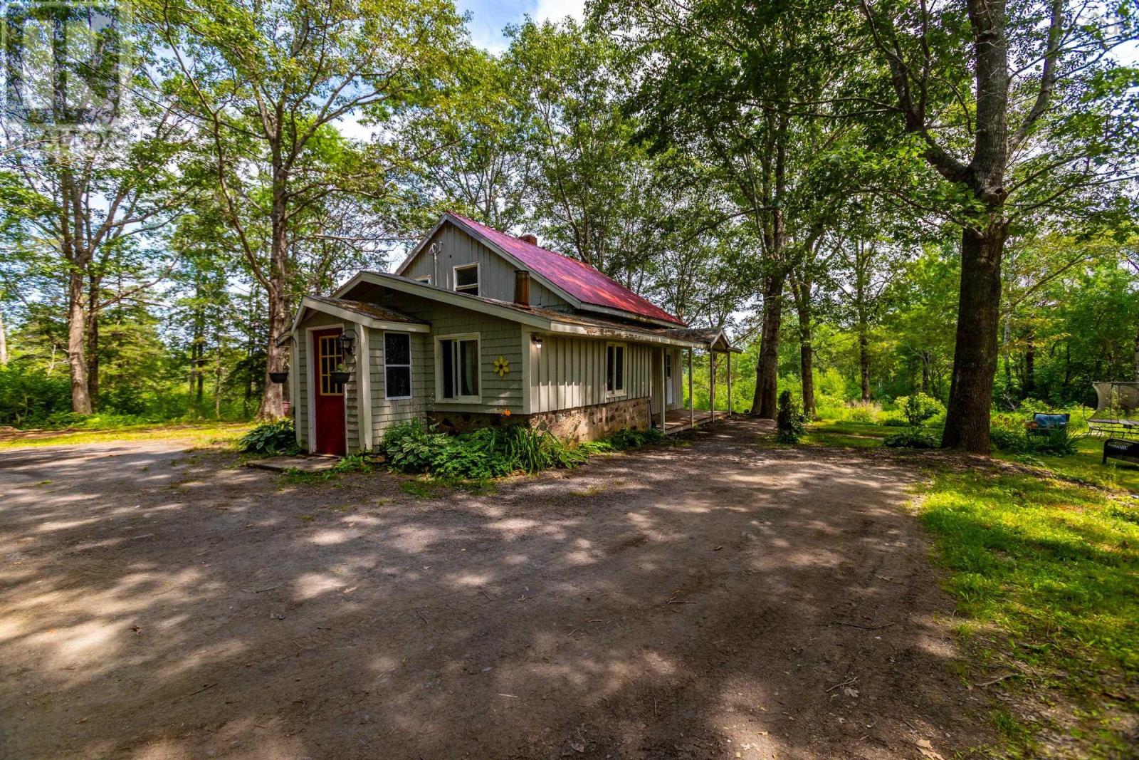 Property 37 of 42 of 3862 Clementsvale Road