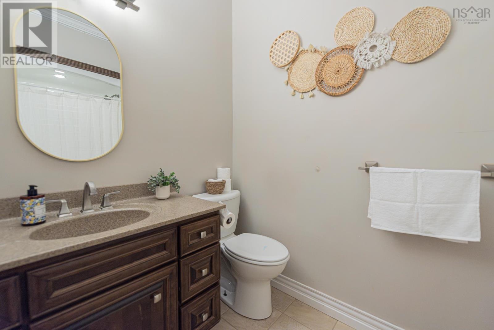 Property 20 of 46 of 925 Lorne Street