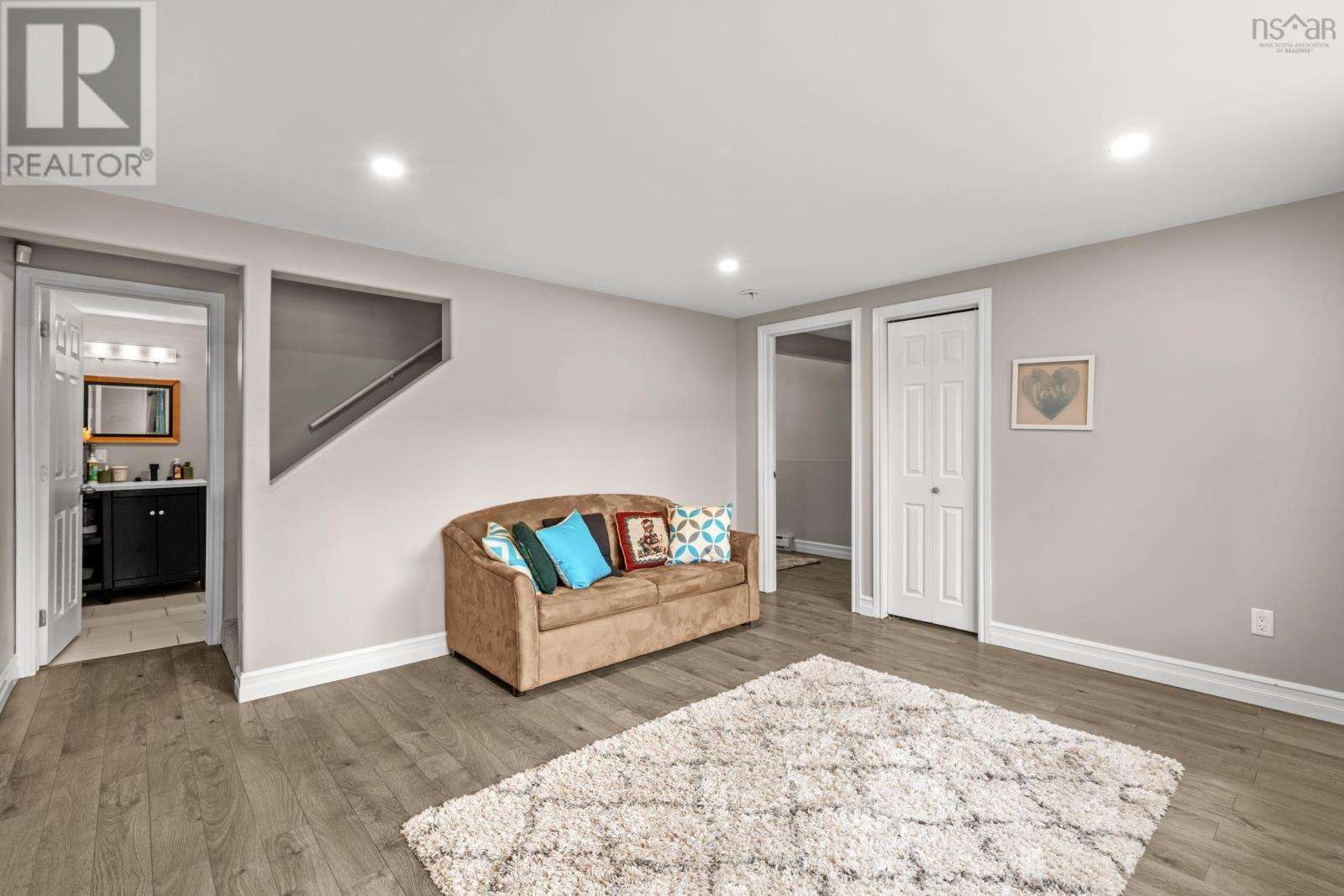 Property 29 of 47 of 76 Merrimac Drive