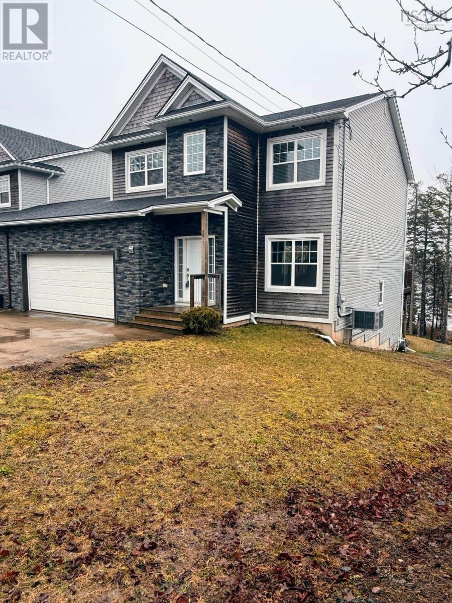 Property photo of 214 Voyageur Way