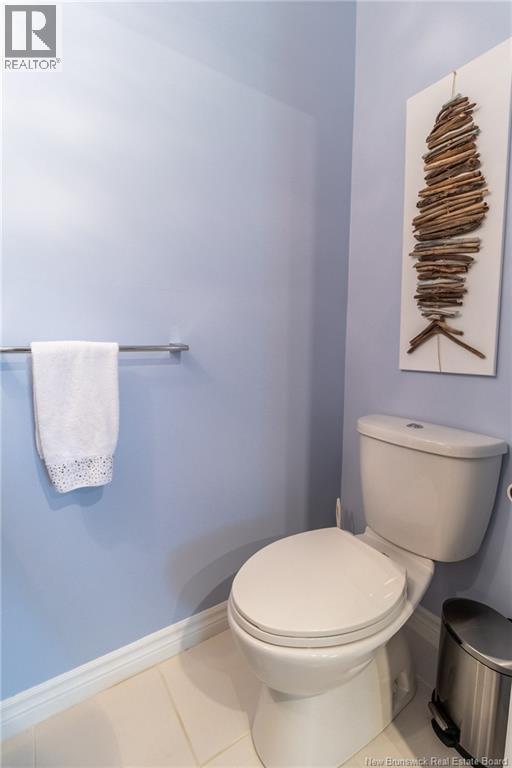 615 Rockland Road - 10