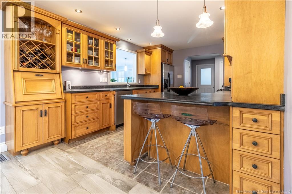 615 Rockland Road - 14