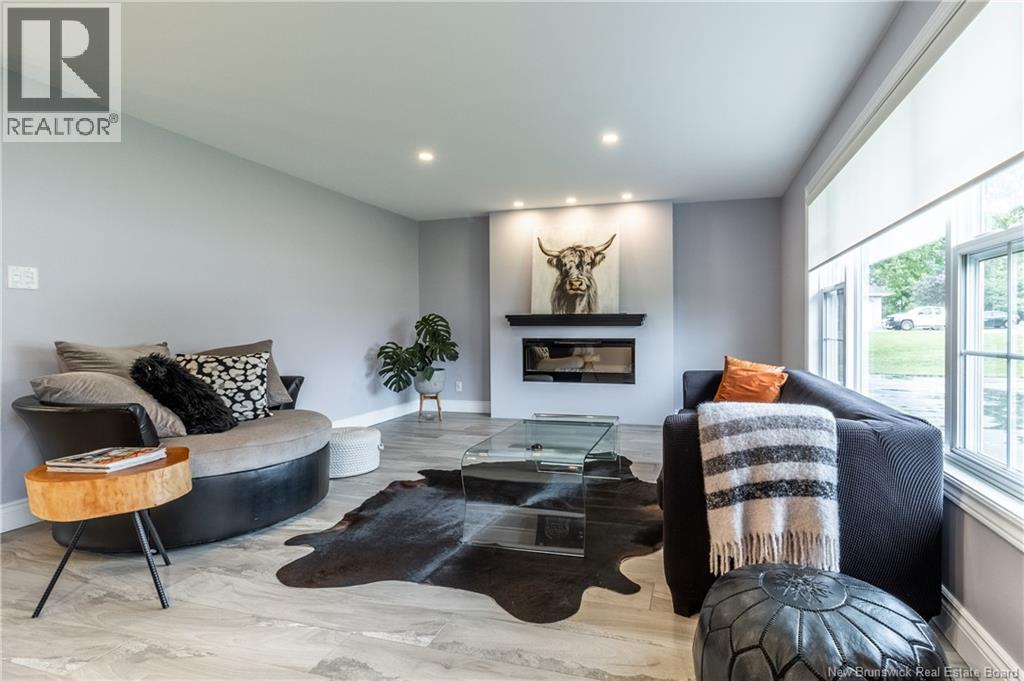 615 Rockland Road - 20
