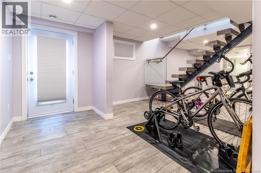 615 Rockland Road - 36