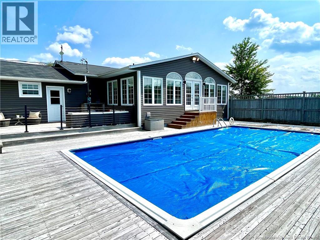 615 Rockland Road - 48