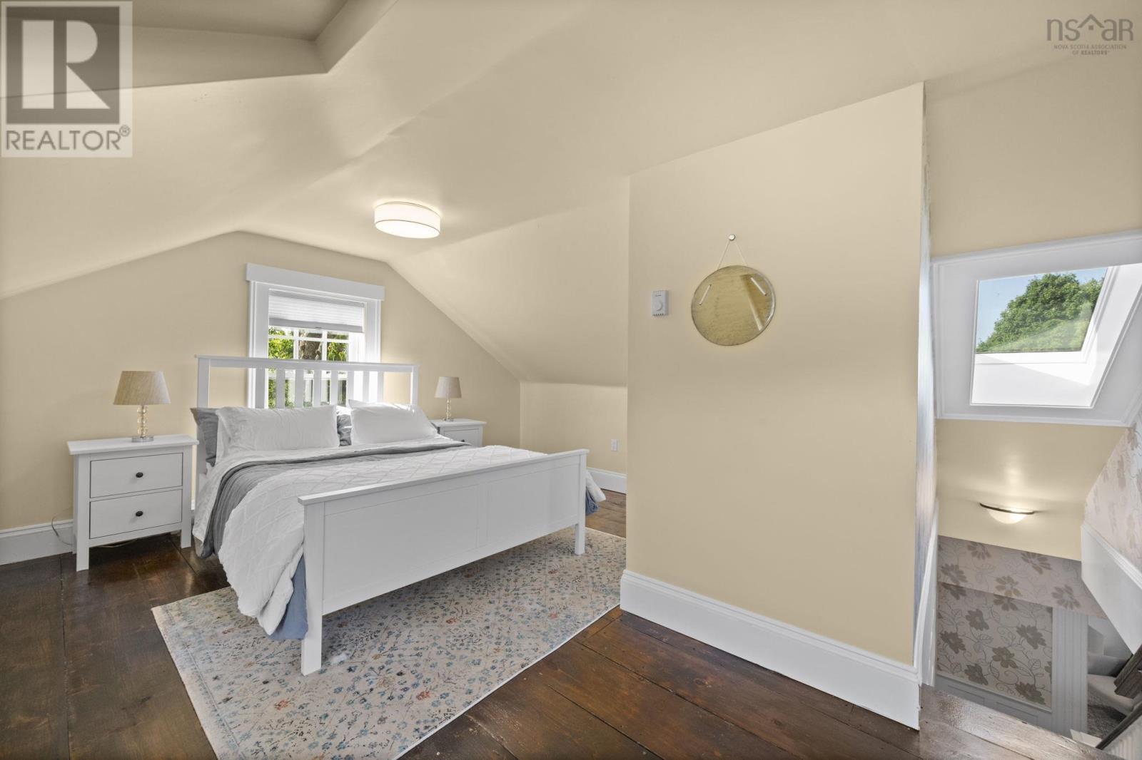 Property 38 of 50 of 190 Main Street