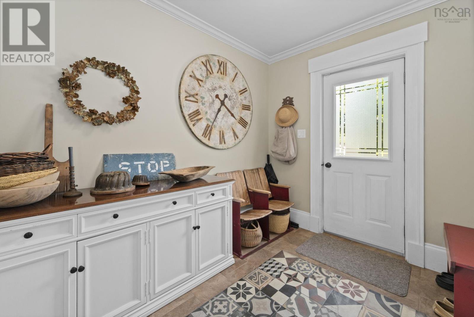 Property 25 of 50 of 190 Main Street