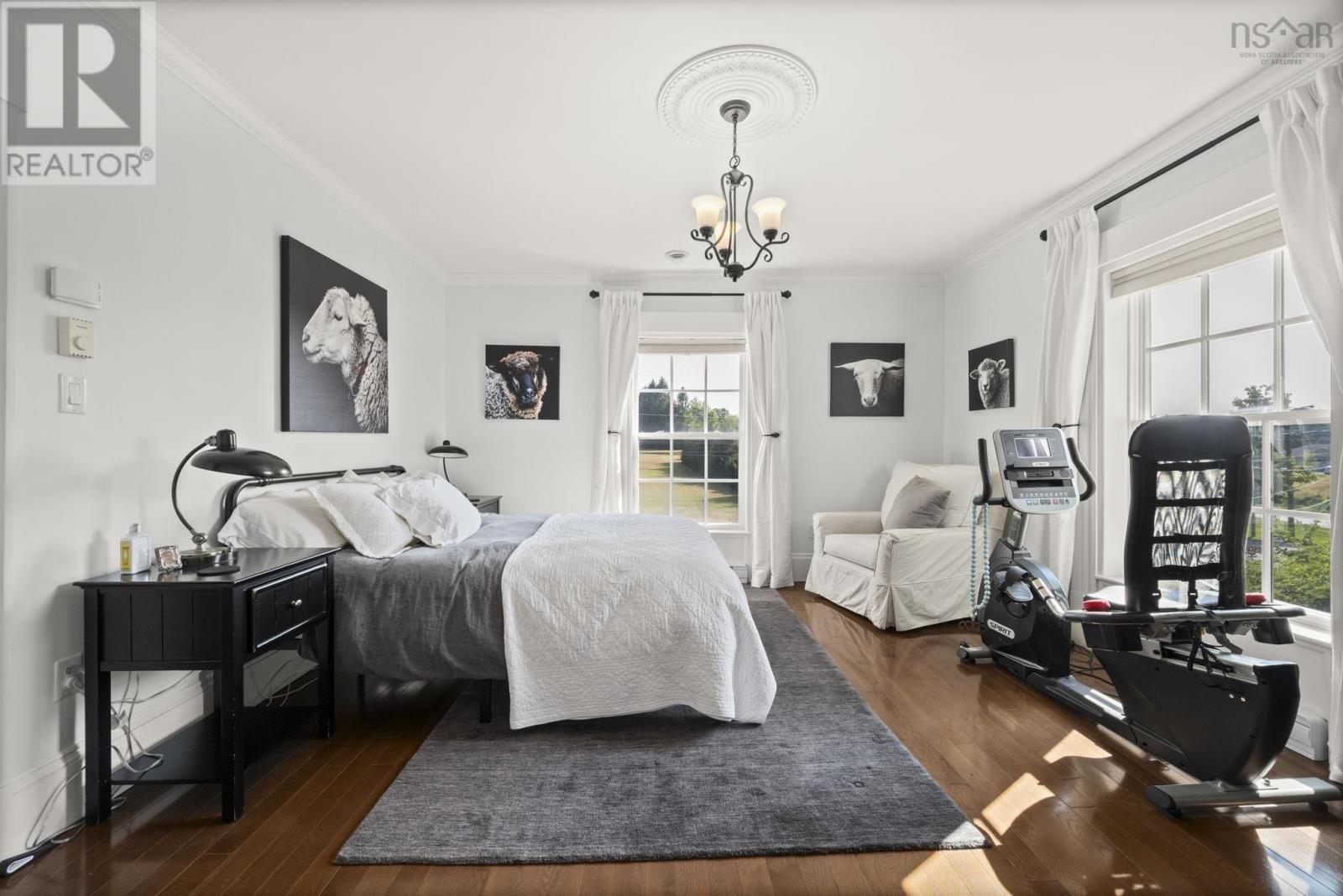 Property 27 of 50 of 190 Main Street