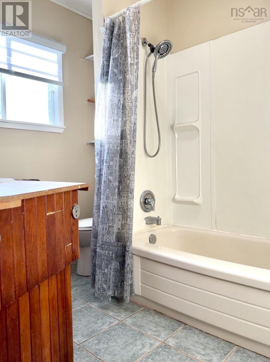 Property 36 of 38 of 23 Queen Street