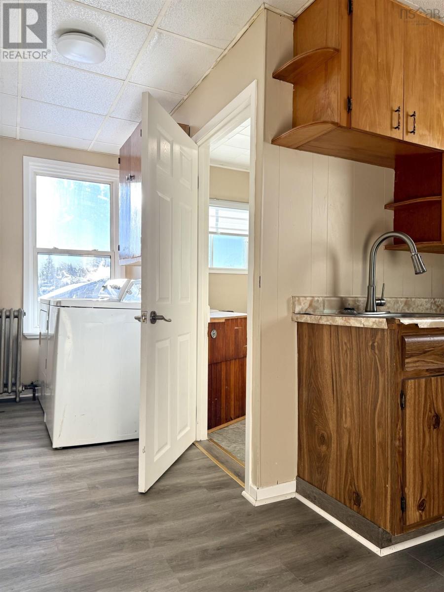 Property 34 of 38 of 23 Queen Street