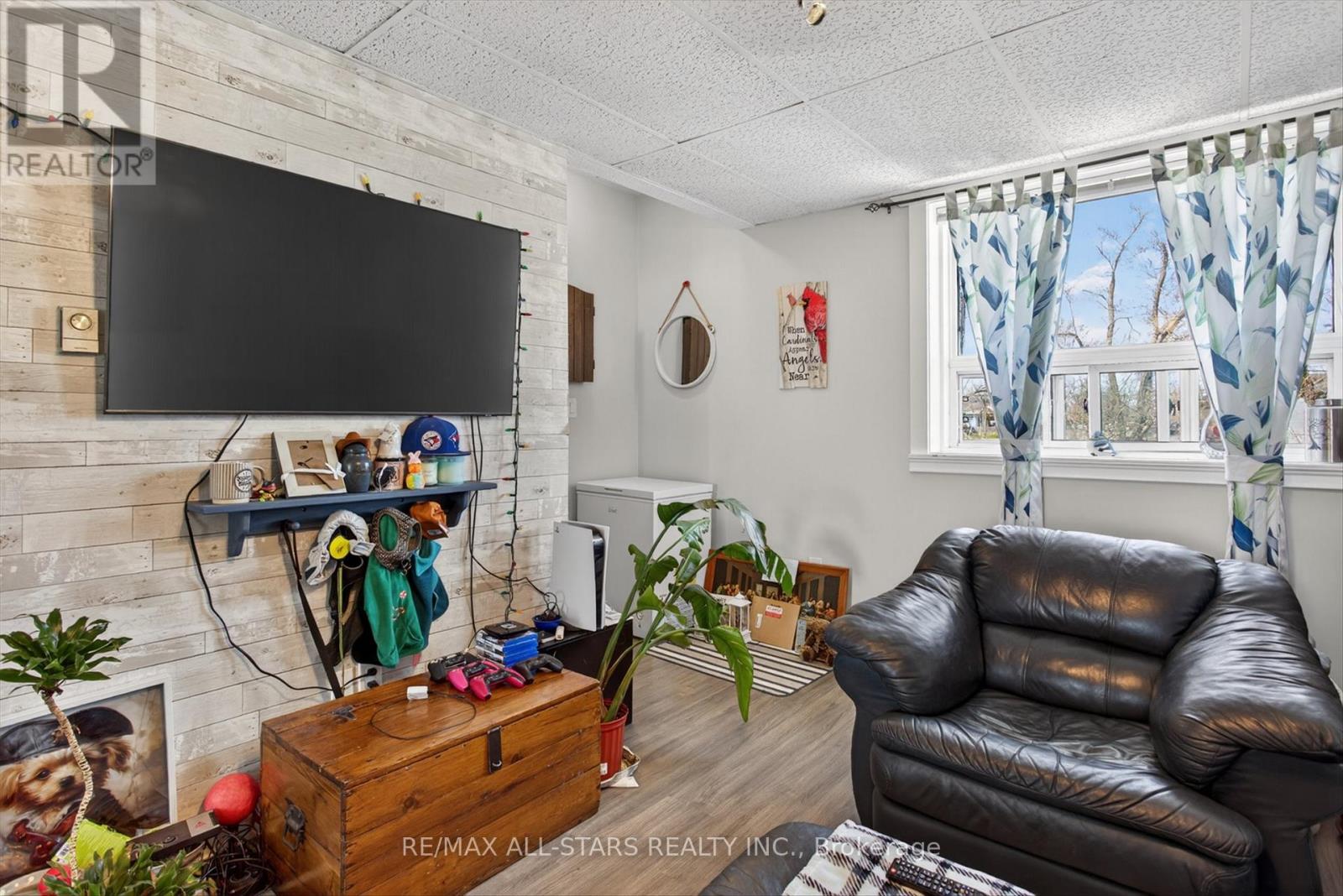16 ST DAVID STREET - 25