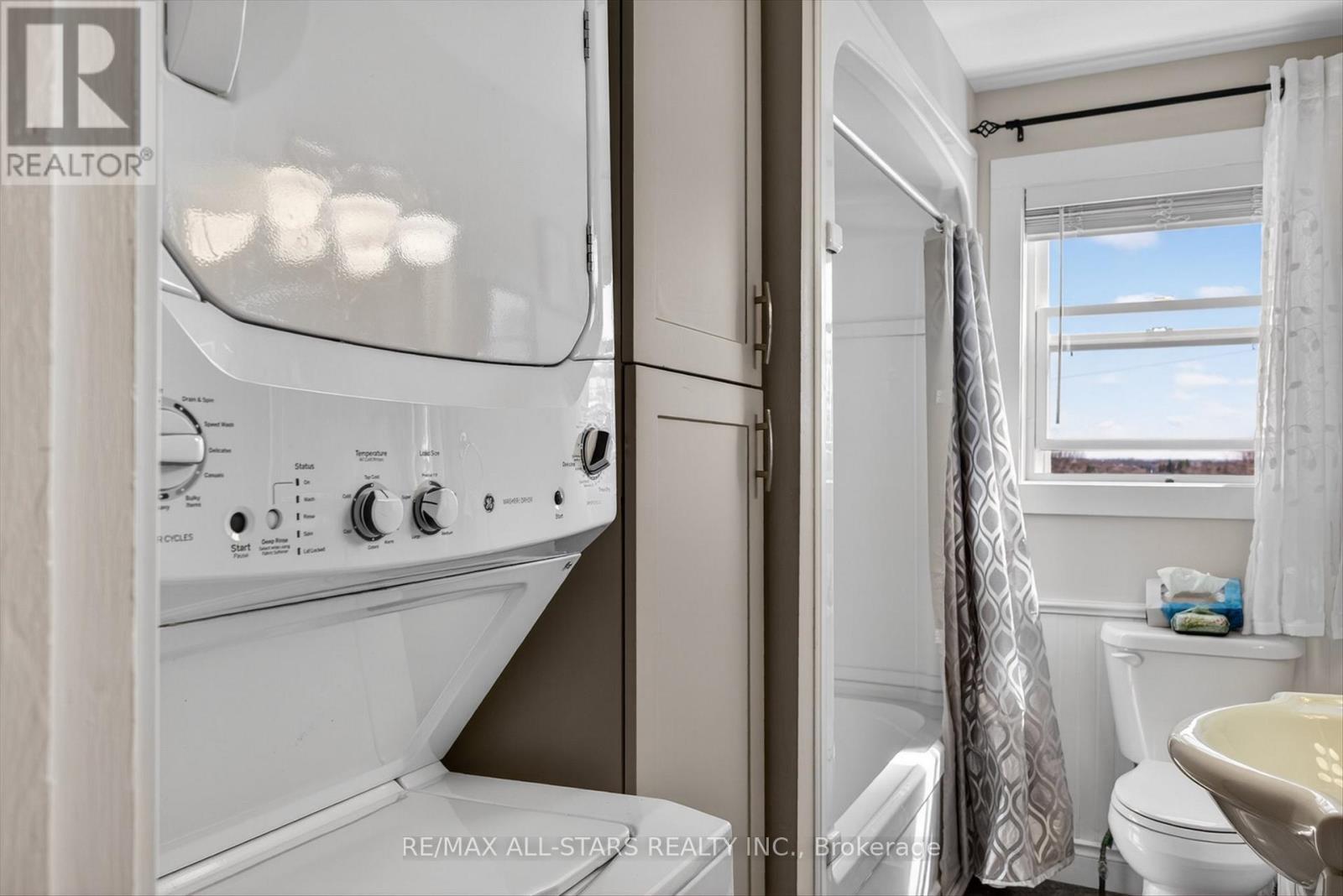 16 ST DAVID STREET - 27