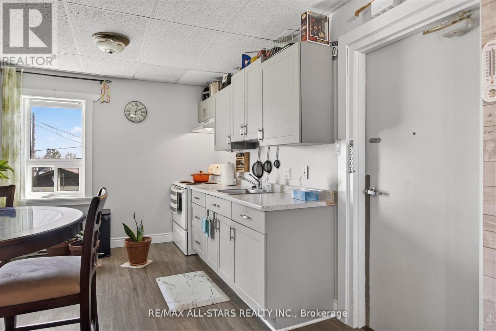 16 ST DAVID STREET - 20