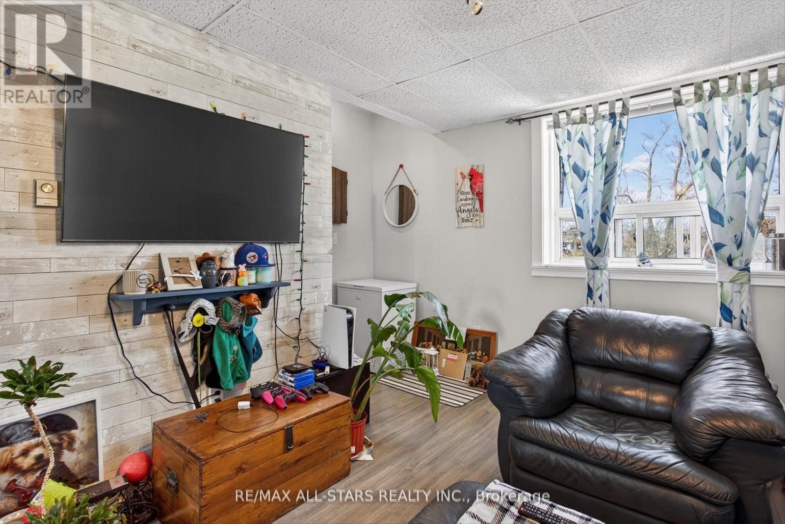 16 ST DAVID STREET - 25