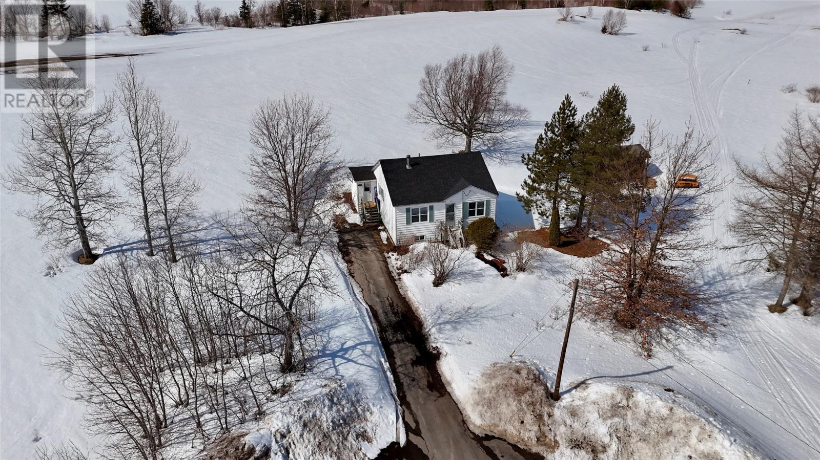 335 Veterans Drive - photo 3