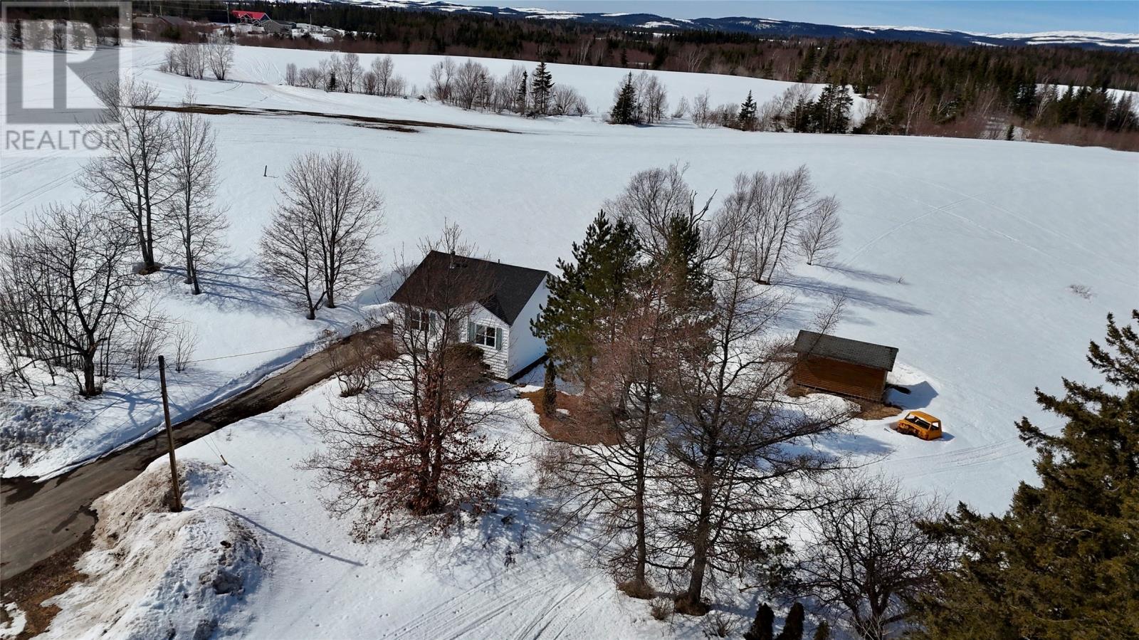 335 Veterans Drive - photo 4