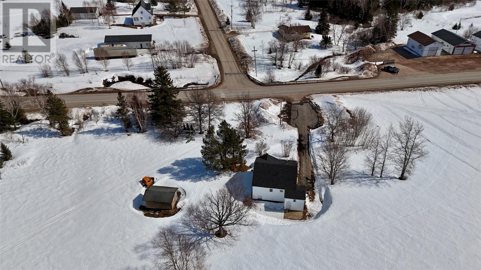 335 Veterans Drive — photo 8