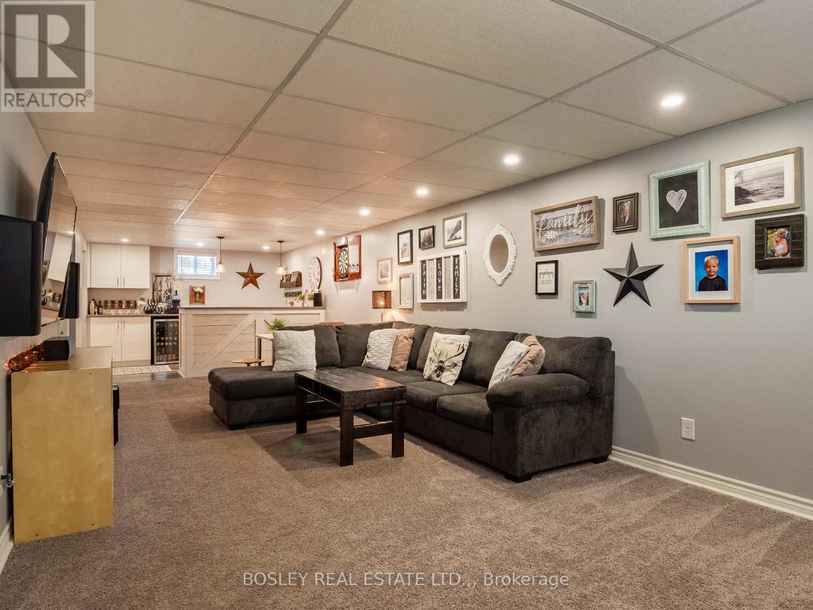 423 GRANTHAM AVENUE — photo 21