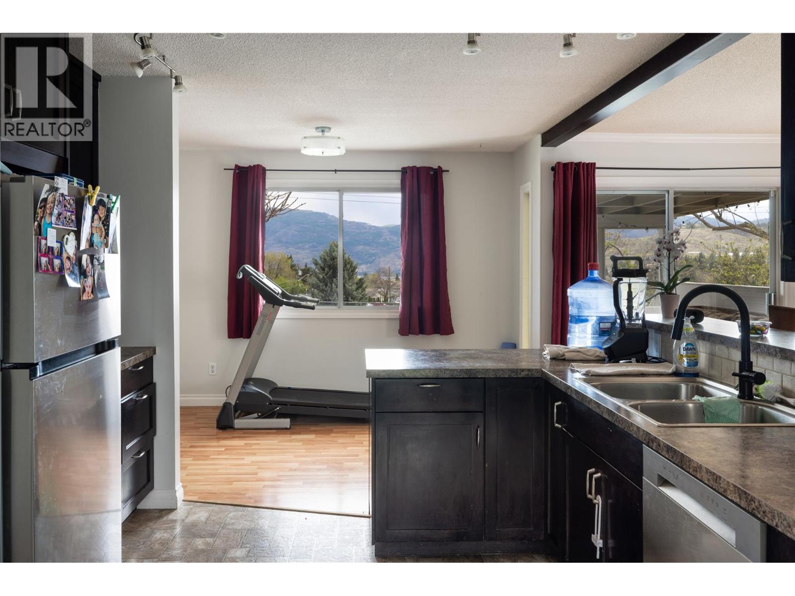  2848 Glasgow Road, West Kelowna