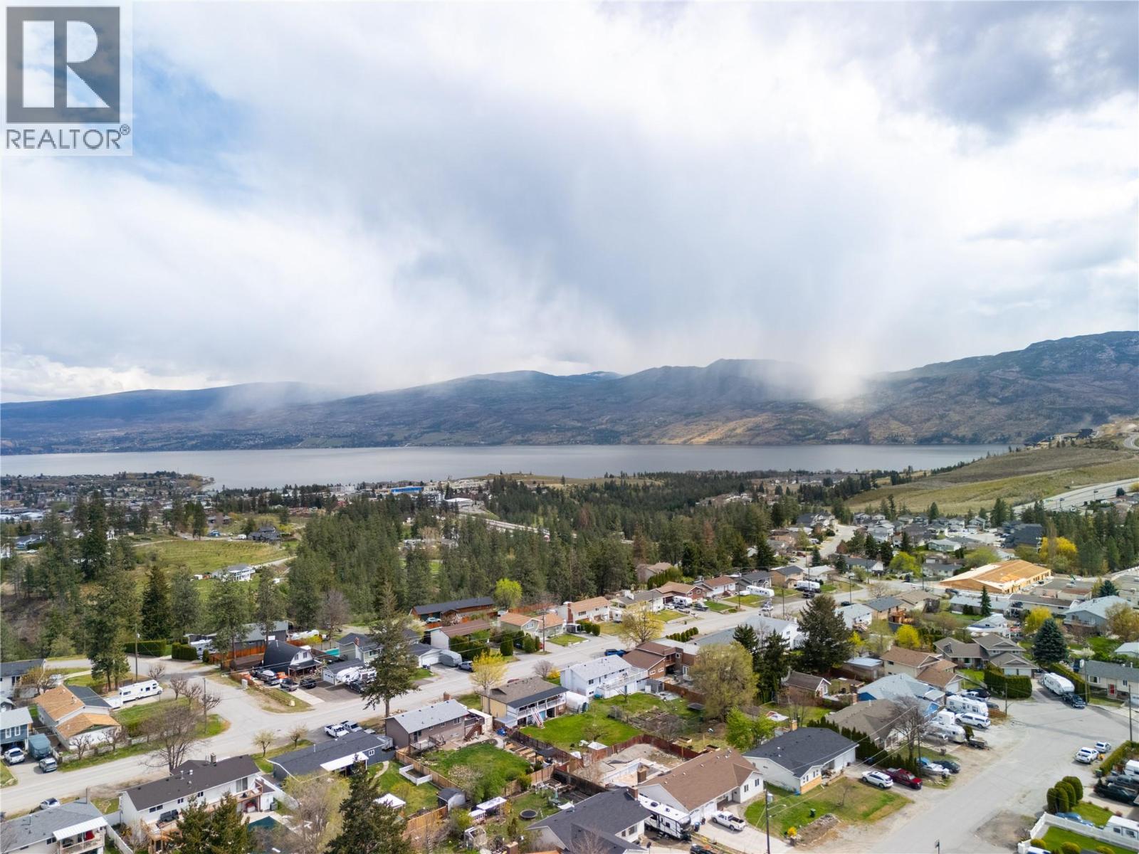  2848 Glasgow Road, West Kelowna