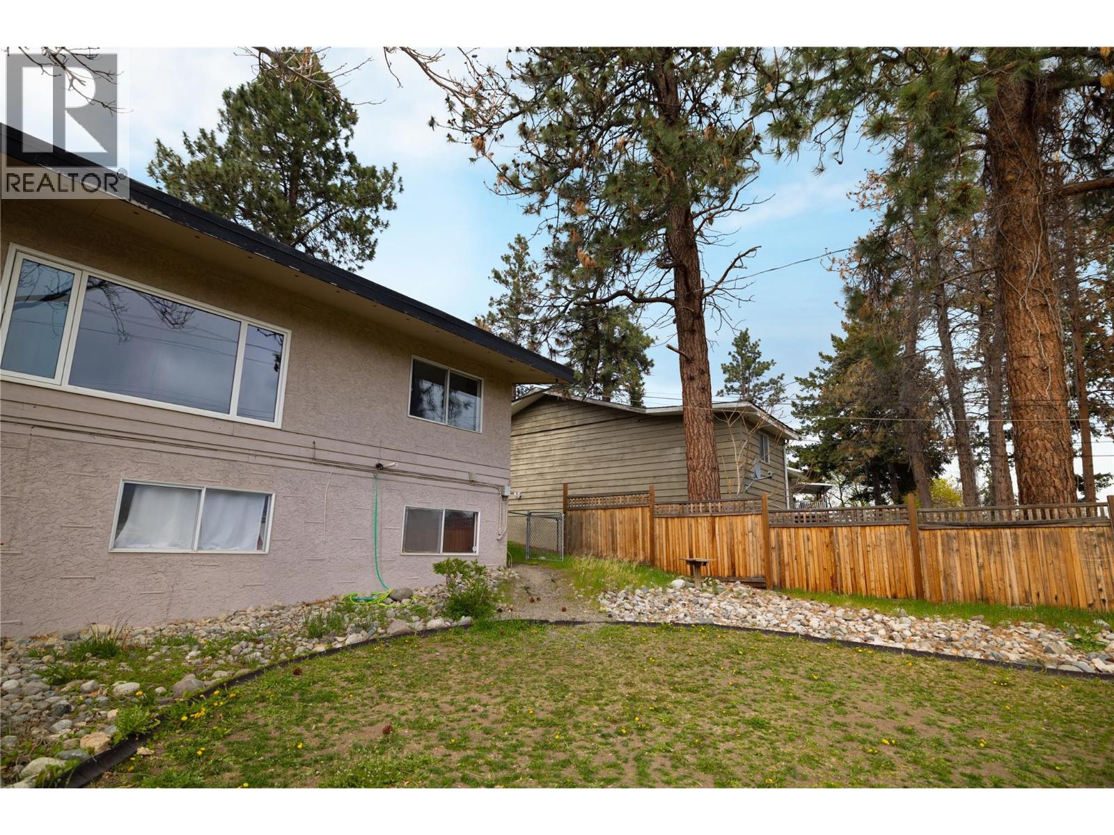  2848 Glasgow Road, West Kelowna