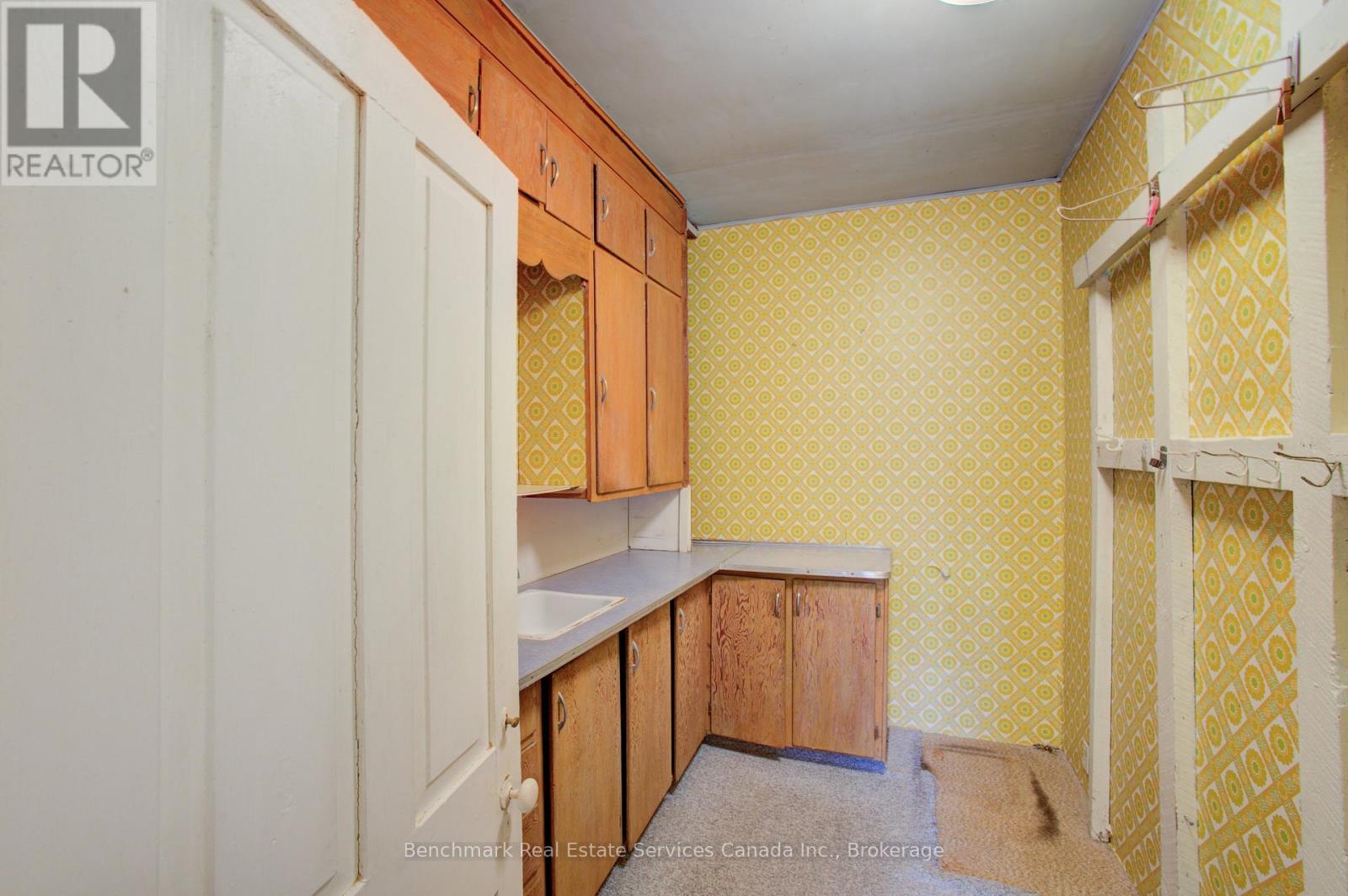 61 ST. JOHN STREET S — photo 15