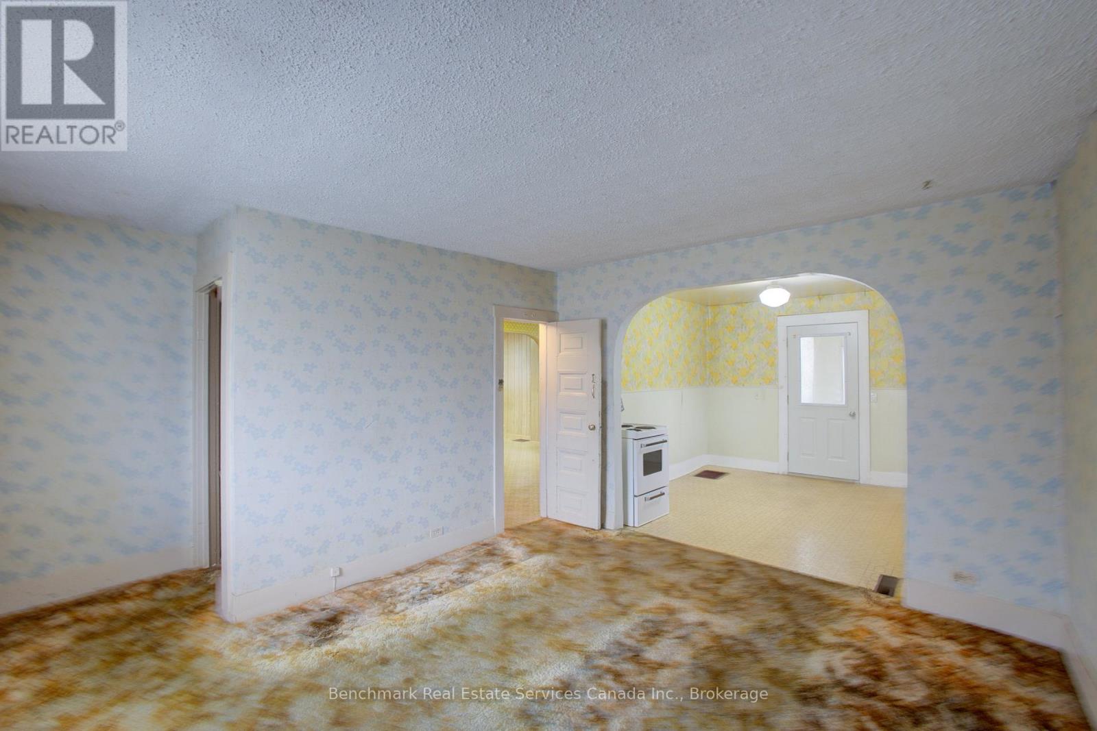 61 ST. JOHN STREET S — photo 18