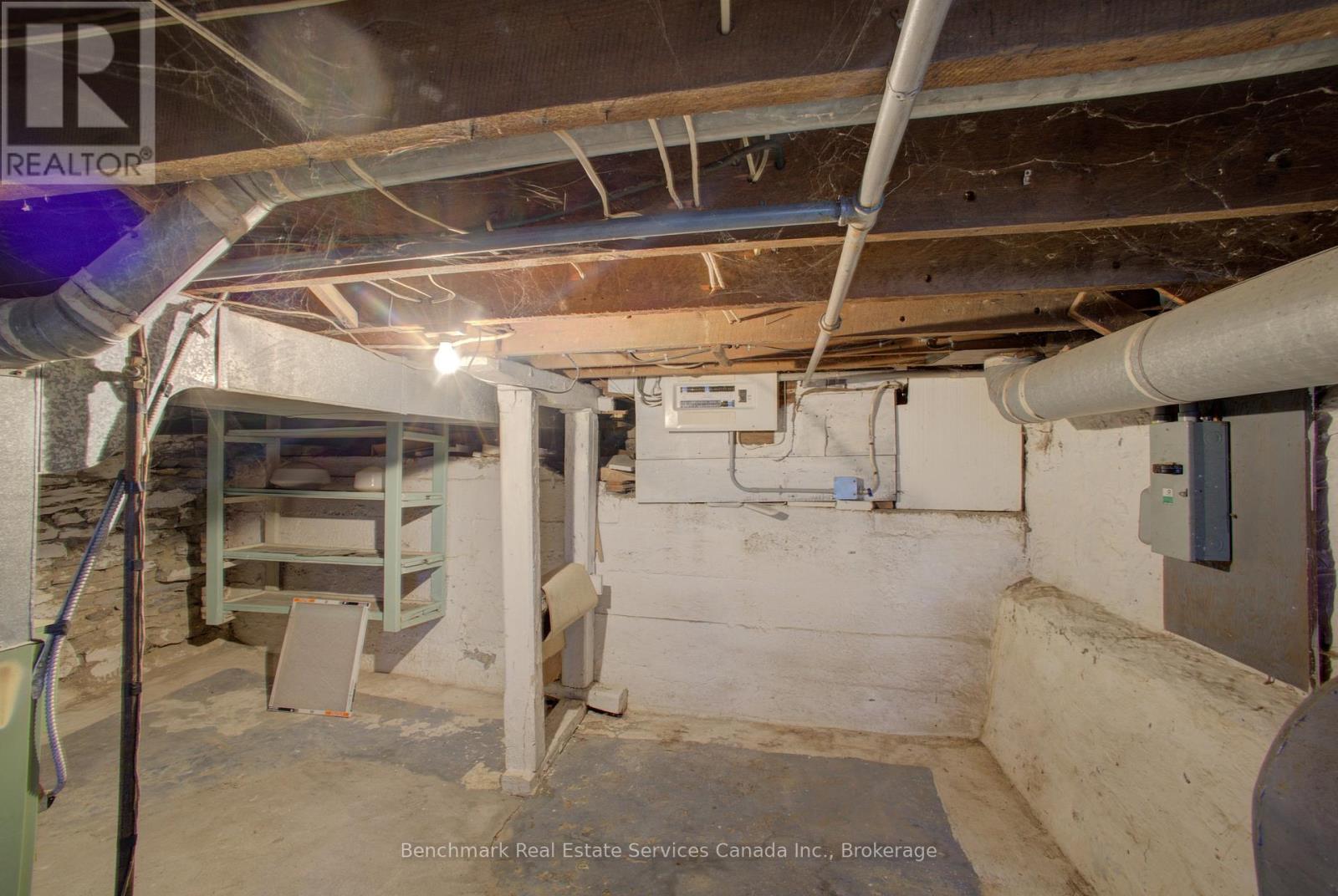 61 ST. JOHN STREET S — photo 35