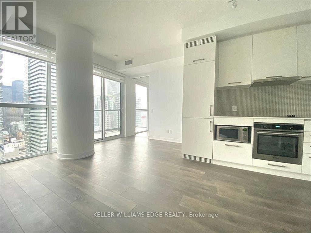 #3612 87 PETER STREET - 3