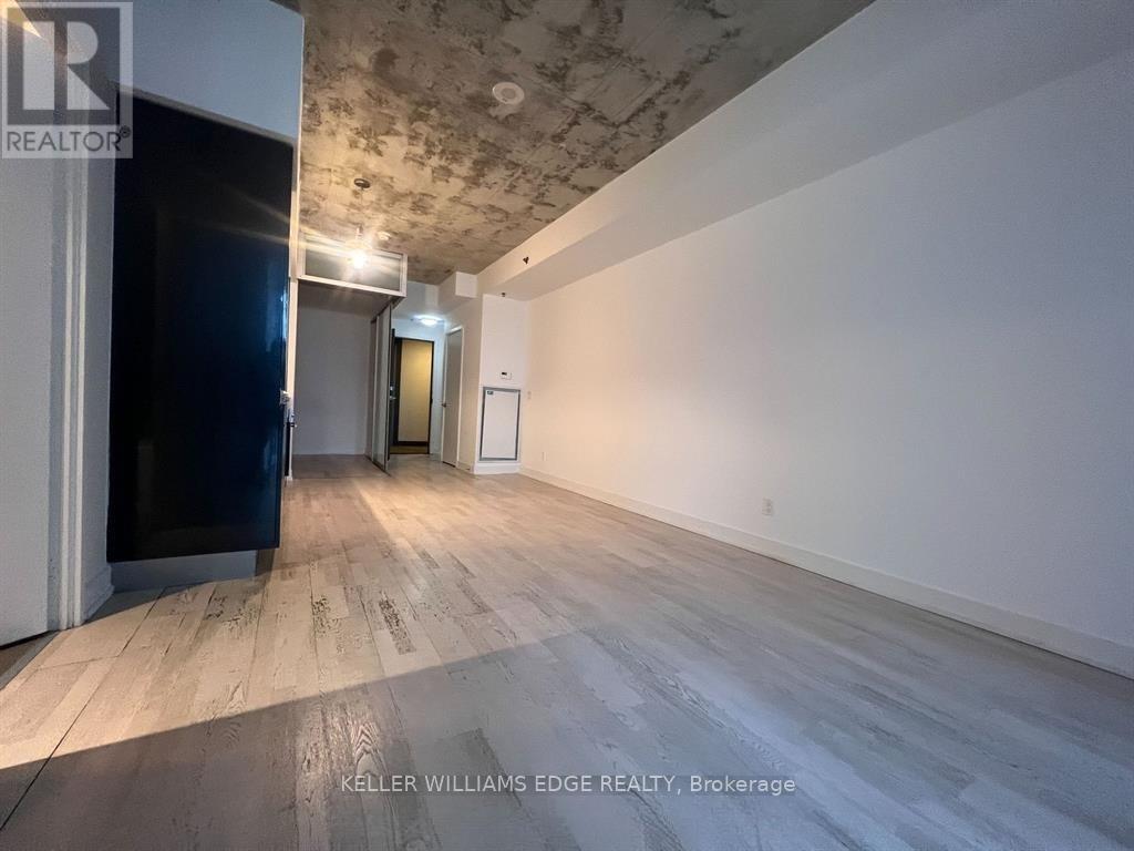 #302 20 GLADSTONE AVENUE - 4