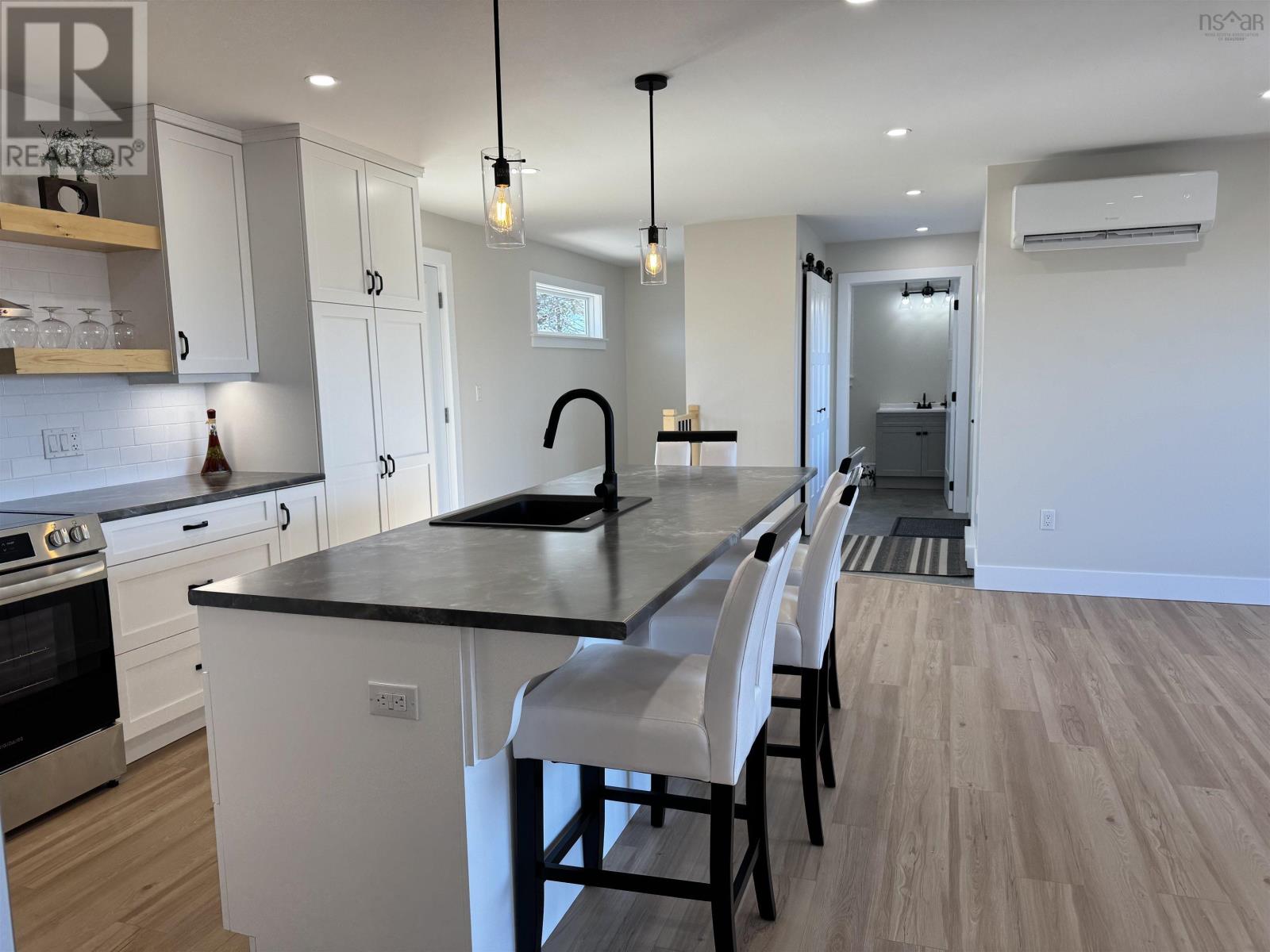 Property 15 of 45 of 51 Five Point Road