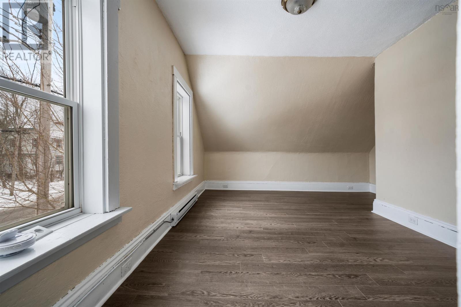 Property 21 of 46 of 34 A & B St Mary's Street